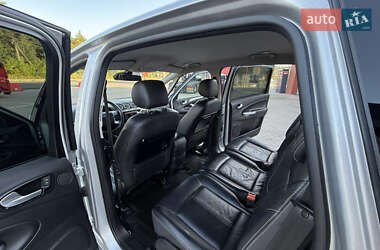 Мінівен Ford S-Max 2013 в 