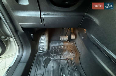 Мінівен Ford S-Max 2013 в 