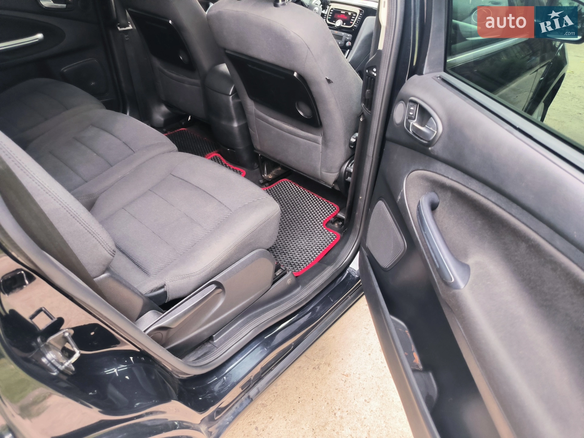 2010 Ford S-MAX - мініатюра 20