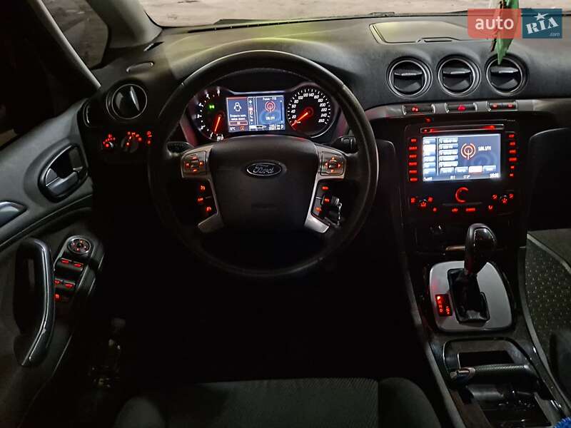 Минивэн Ford S-Max 2012 в Броварах