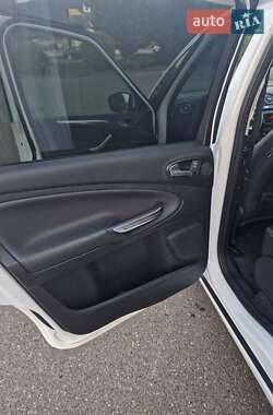 Мінівен Ford S-Max 2014 в 