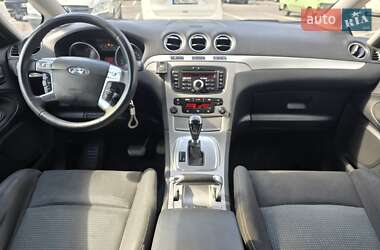 Минивэн Ford S-Max 2010 в 