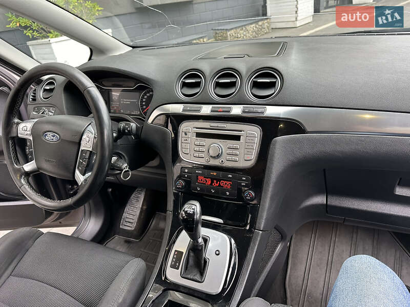 Ford S-Max 2011