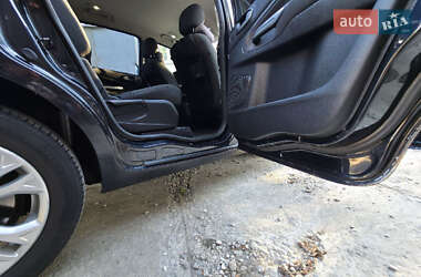 Мінівен Ford S-Max 2010 в 
