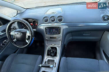 Мінівен Ford S-Max 2009 в 