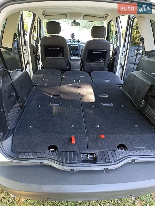 Минивэн Ford S-Max 2013 в Коростене