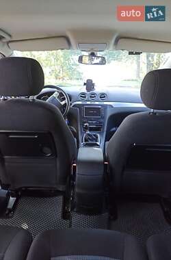 Мінівен Ford S-Max 2013 в 