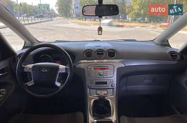 Минивэн Ford S-Max 2008 в 