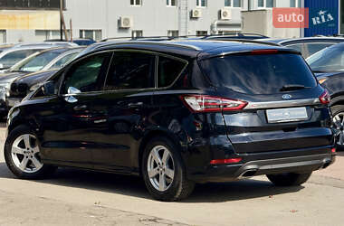Минивэн Ford S-Max 2015 в 