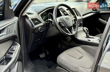 Минивэн Ford S-Max 2015 в 
