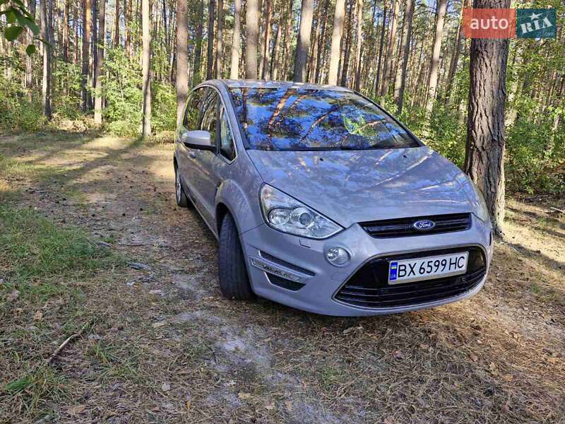 Ford S-Max 2011