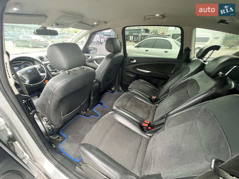 Мінівен Ford S-Max 2010 в Одесі