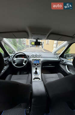 Минивэн Ford S-Max 2007 в 