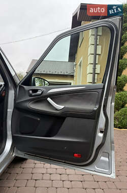 Минивэн Ford S-Max 2007 в 