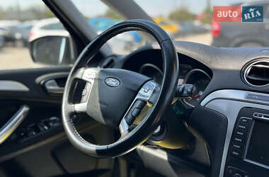 Минивэн Ford S-Max 2011 в 