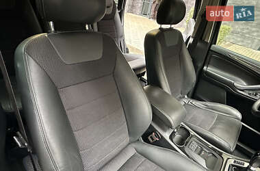 Минивэн Ford S-Max 2013 в 