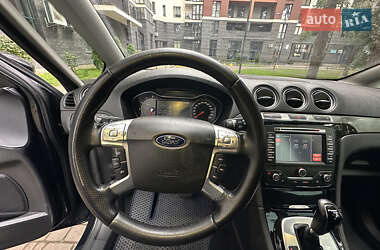 Минивэн Ford S-Max 2013 в 