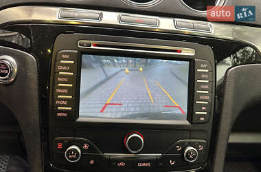 Минивэн Ford S-Max 2013 в 