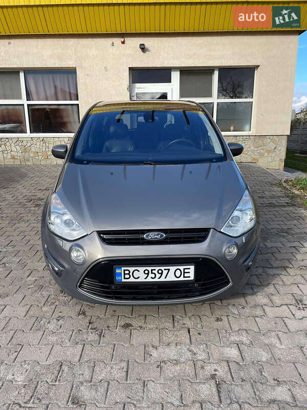 Минивэн Ford S-Max 2011 в 