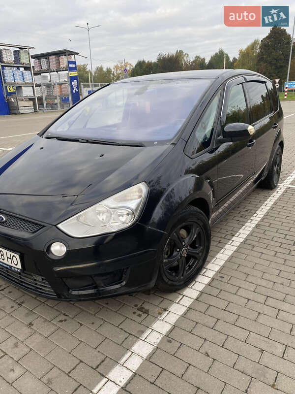 Минивэн Ford S-Max 2009 в Дубно