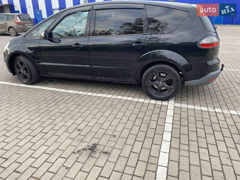 Минивэн Ford S-Max 2009 в Дубно