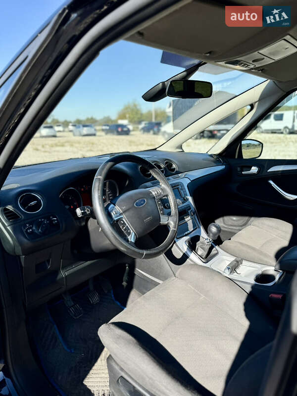 Минивэн Ford S-Max 2009 в Новояворовске фото 23 Минивэн Ford S-Max 2009 в Новояворовске