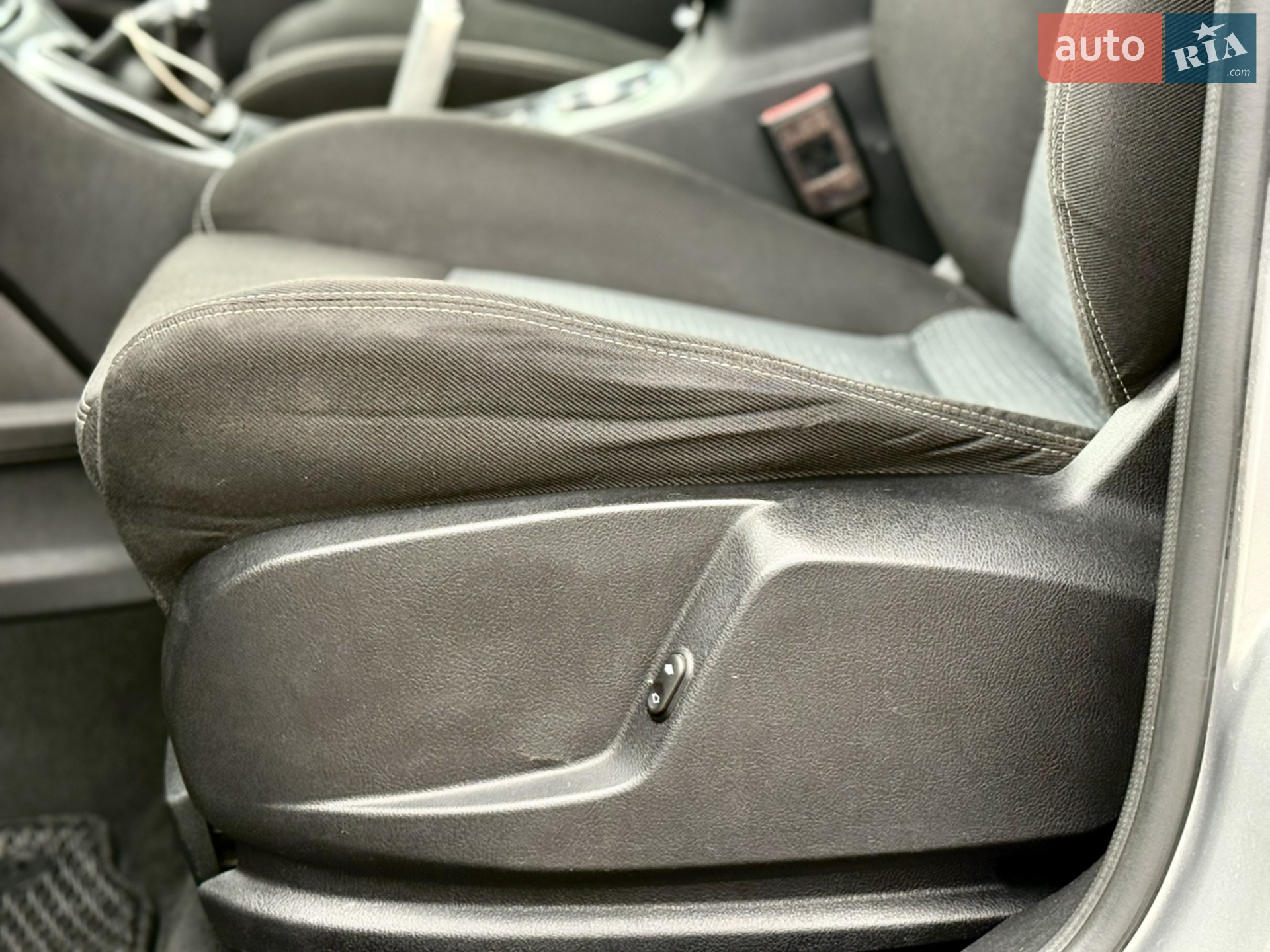 2014 Ford S-MAX - мініатюра 27