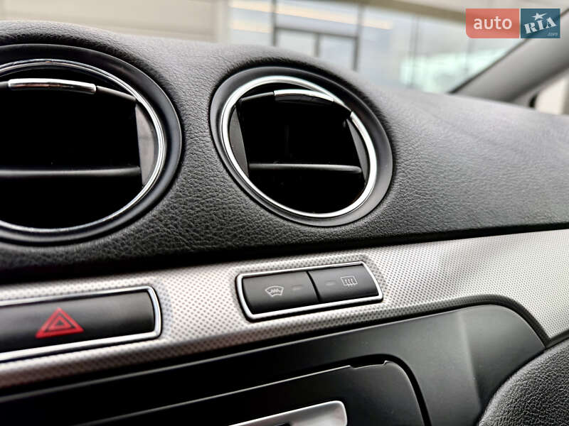 Мінівен Ford S-Max 2014 в Львові