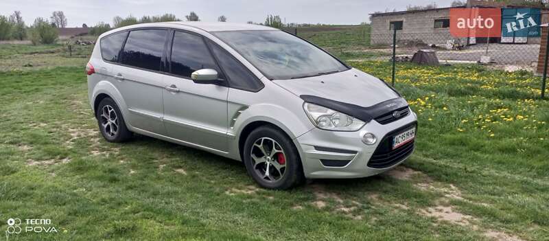 Мінівен Ford S-Max 2011 в Балті