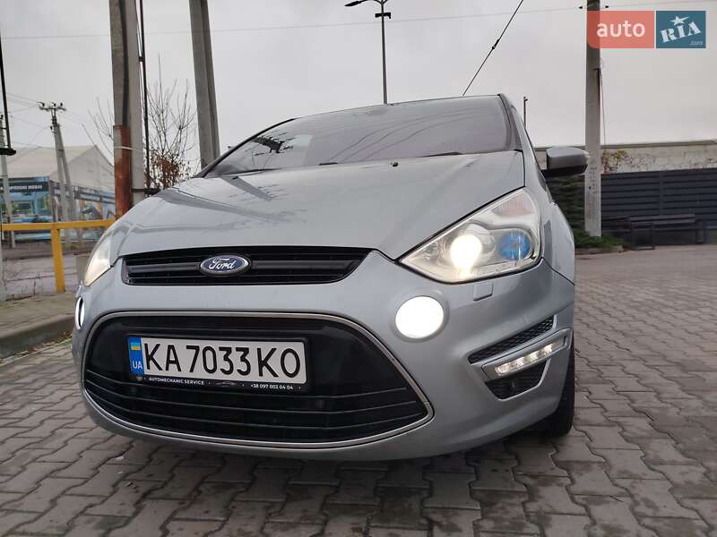 Мінівен Ford S-Max 2013 в Вишневому фото 17 Мінівен Ford S-Max 2013 в Вишневому