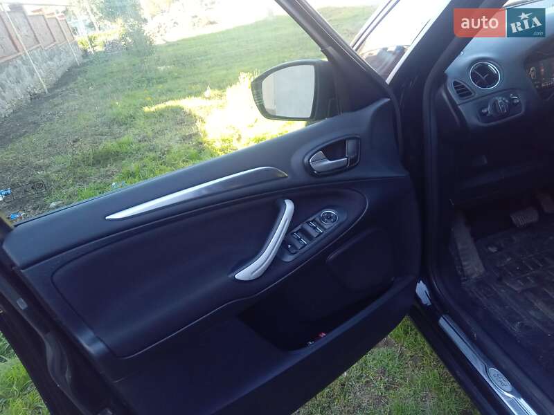 Минивэн Ford S-Max 2014 в Одессе