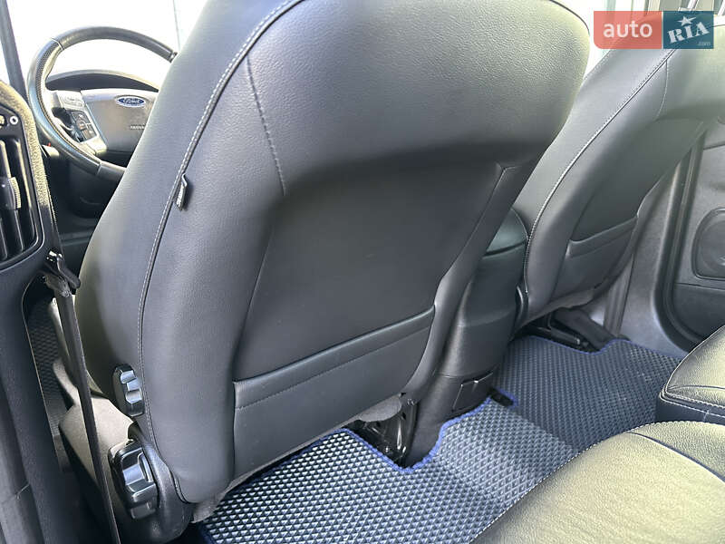 Минивэн Ford S-Max 2013 в Броварах фото 49 Минивэн Ford S-Max 2013 в Броварах