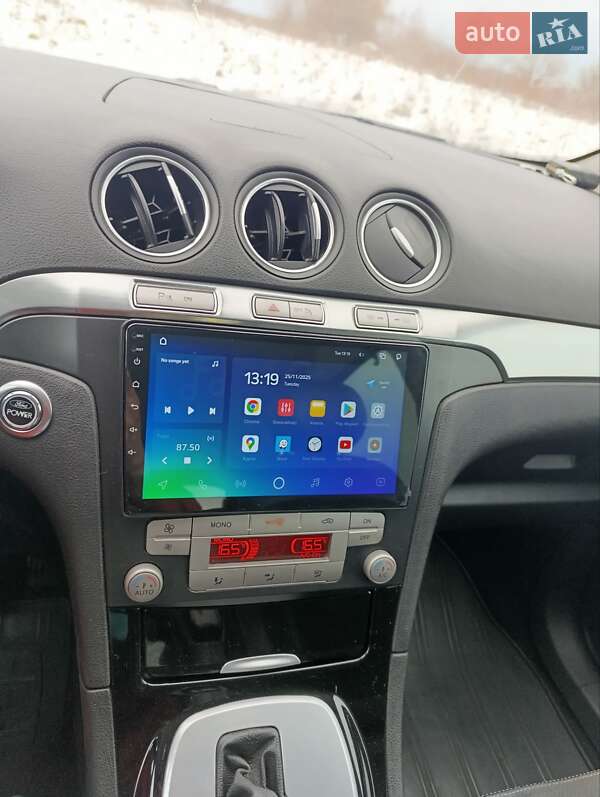 Минивэн Ford S-Max 2010 в Щирце