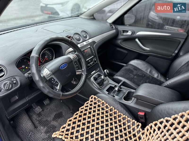 Минивэн Ford S-Max 2013 в Виннице