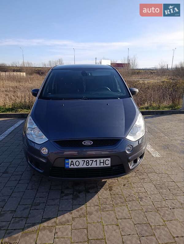 Минивэн Ford S-Max 2007 в Ужгороде
