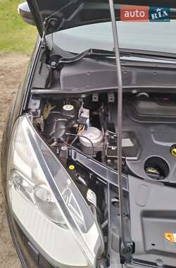 Минивэн Ford S-Max 2012 в Киеве