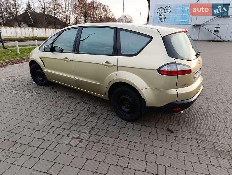 Минивэн Ford S-Max 2006 в Владимире