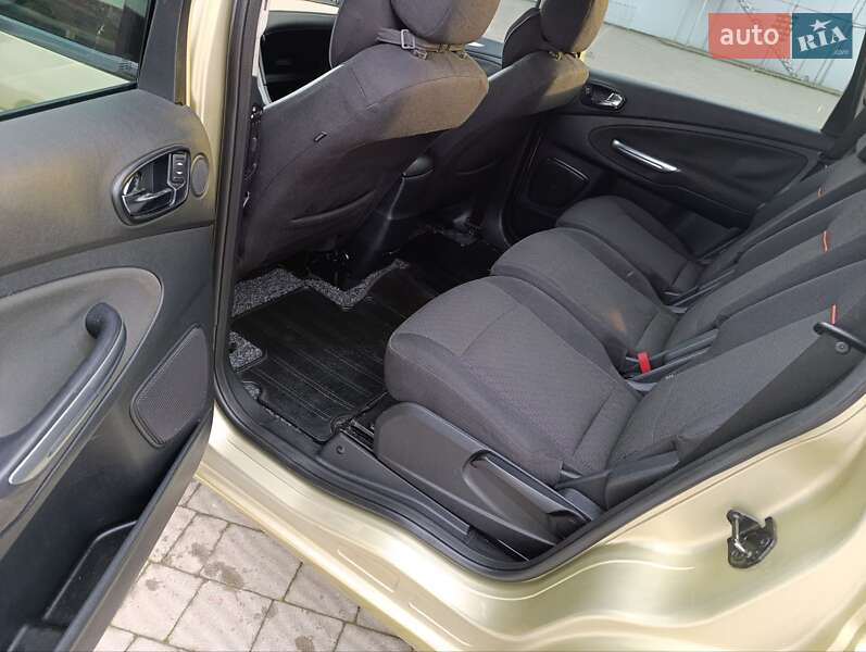 Минивэн Ford S-Max 2006 в Владимире