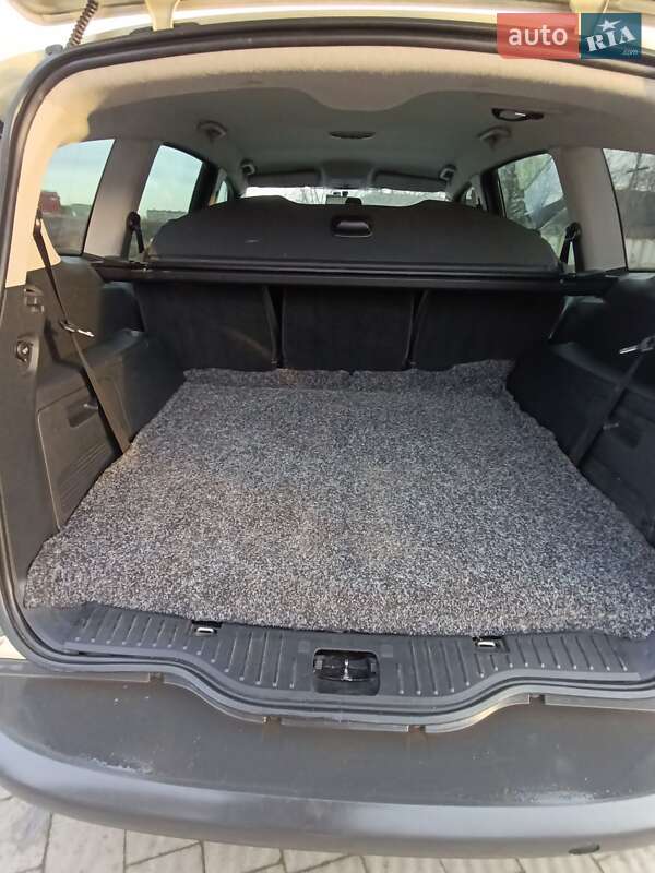 Минивэн Ford S-Max 2006 в Владимире