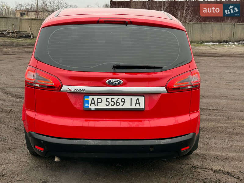 Минивэн Ford S-Max 2012 в Запорожье