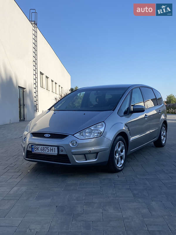 Минивэн Ford S-Max 2008 в Луцке