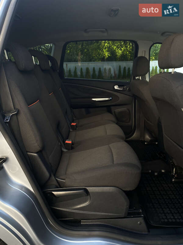 Минивэн Ford S-Max 2008 в Луцке