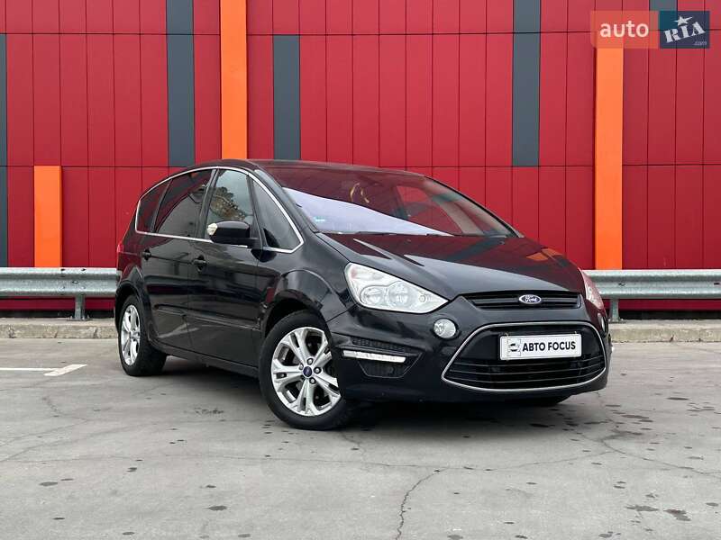 Минивэн Ford S-Max 2013 в Киеве