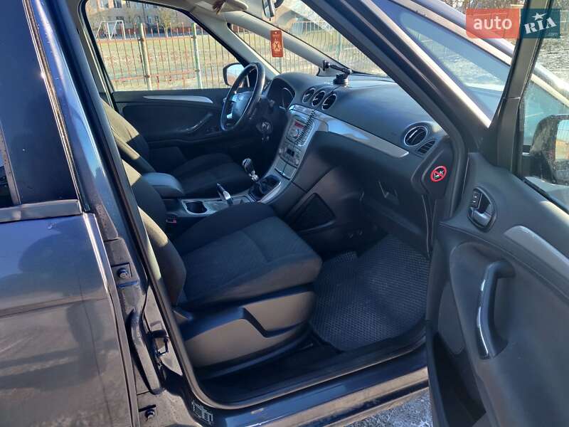 Минивэн Ford S-Max 2009 в Луцке