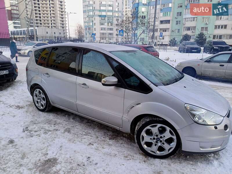 Минивэн Ford S-Max 2006 в Черкассах
