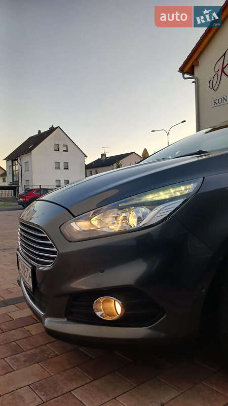 Минивэн Ford S-Max 2016 в Стрые