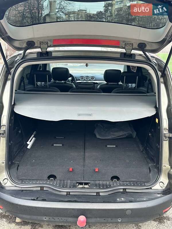 Минивэн Ford S-Max 2010 в Днепре фото 15 Минивэн Ford S-Max 2010 в Днепре