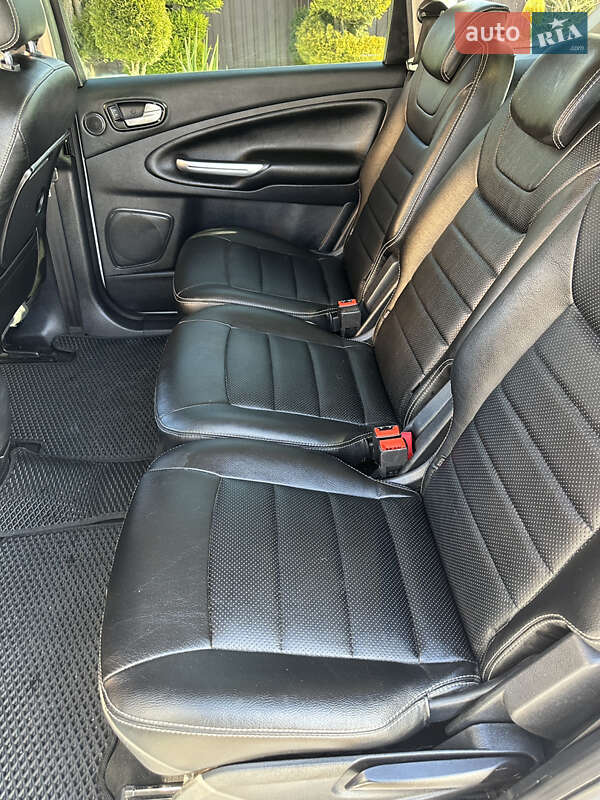 Минивэн Ford S-Max 2011 в Ивано-Франковске