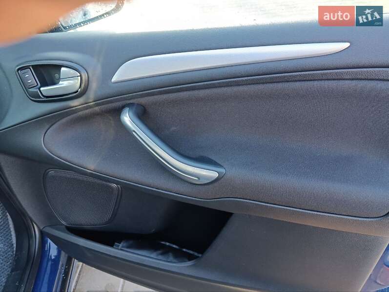 Минивэн Ford S-Max 2011 в Тульчине