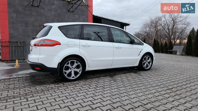 Ford S-Max